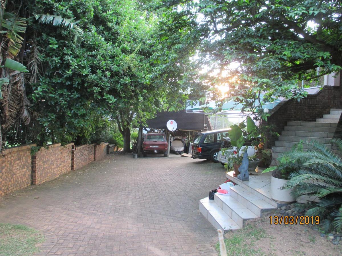 Вілла The Tree House Mbombela Екстер'єр фото